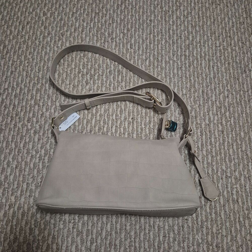Time And Tru Crocodile Print Tan Shoulder Bag Zipper Accent Adjustable Strap